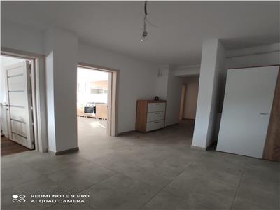 APARTAMENT CU 3 CAMERE DECOMANDAT + GRADINA