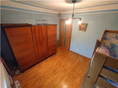 Apartament cu 4 camere, decomandat, in Frumoasa