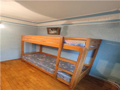 Apartament cu 4 camere, decomandat, in Frumoasa