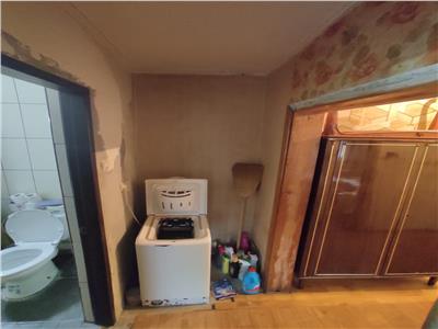 Apartament cu 4 camere, decomandat, in Frumoasa