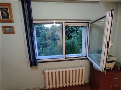 Apartament cu 4 camere, decomandat, in Frumoasa