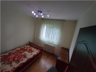 Apartament cu 4 camere, decomandat, in Frumoasa