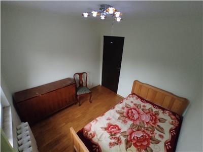 Apartament cu 4 camere, decomandat, in Frumoasa